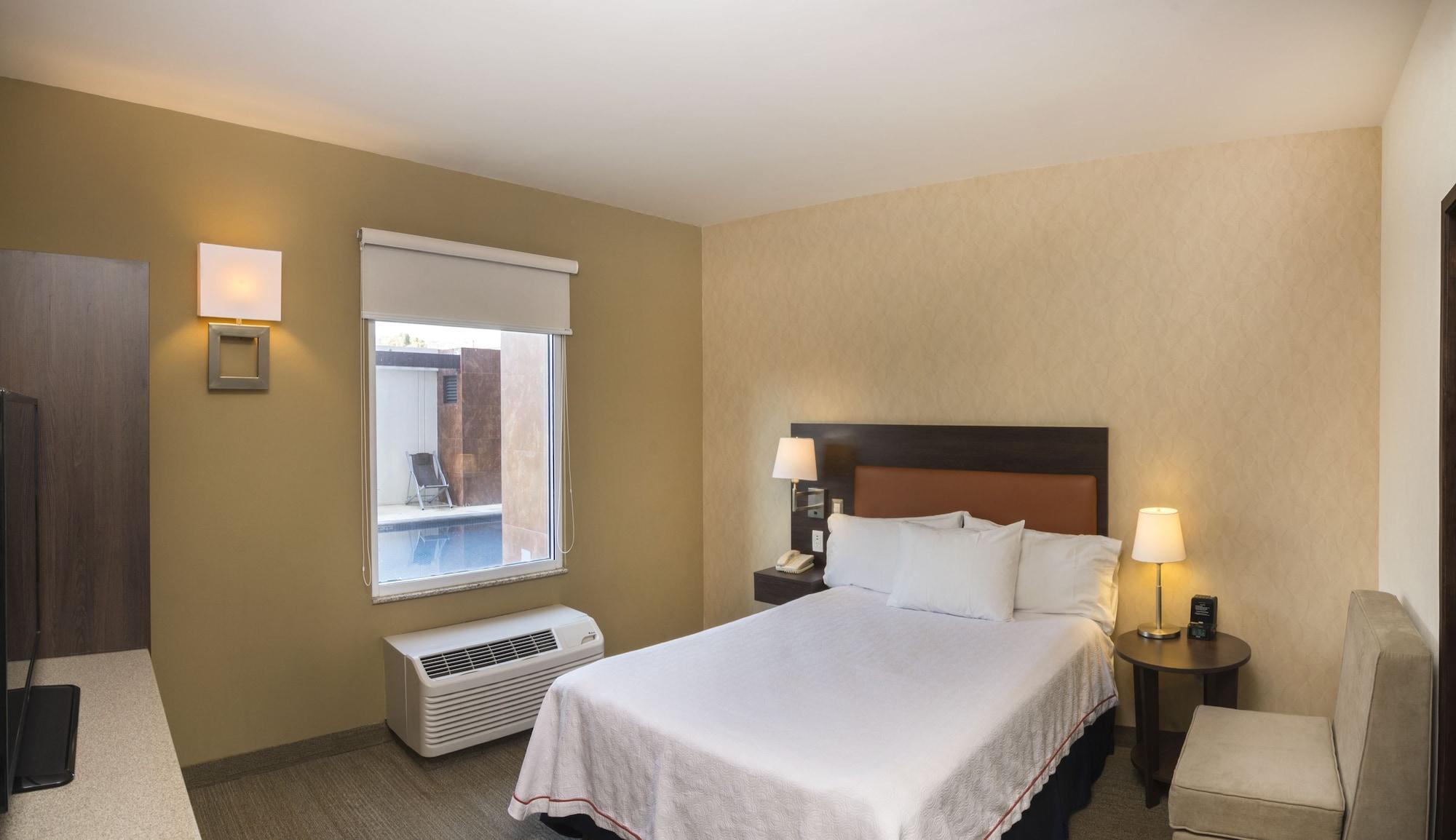 Homewood Suites By Hilton Queretaro Jurica Exterior foto