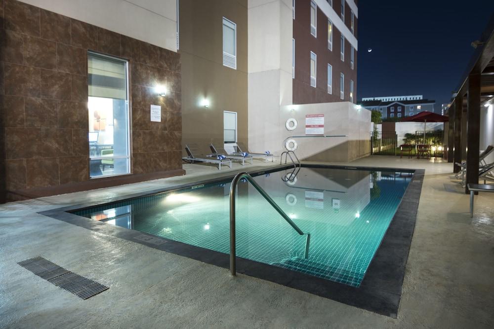 Homewood Suites By Hilton Queretaro Jurica Exterior foto