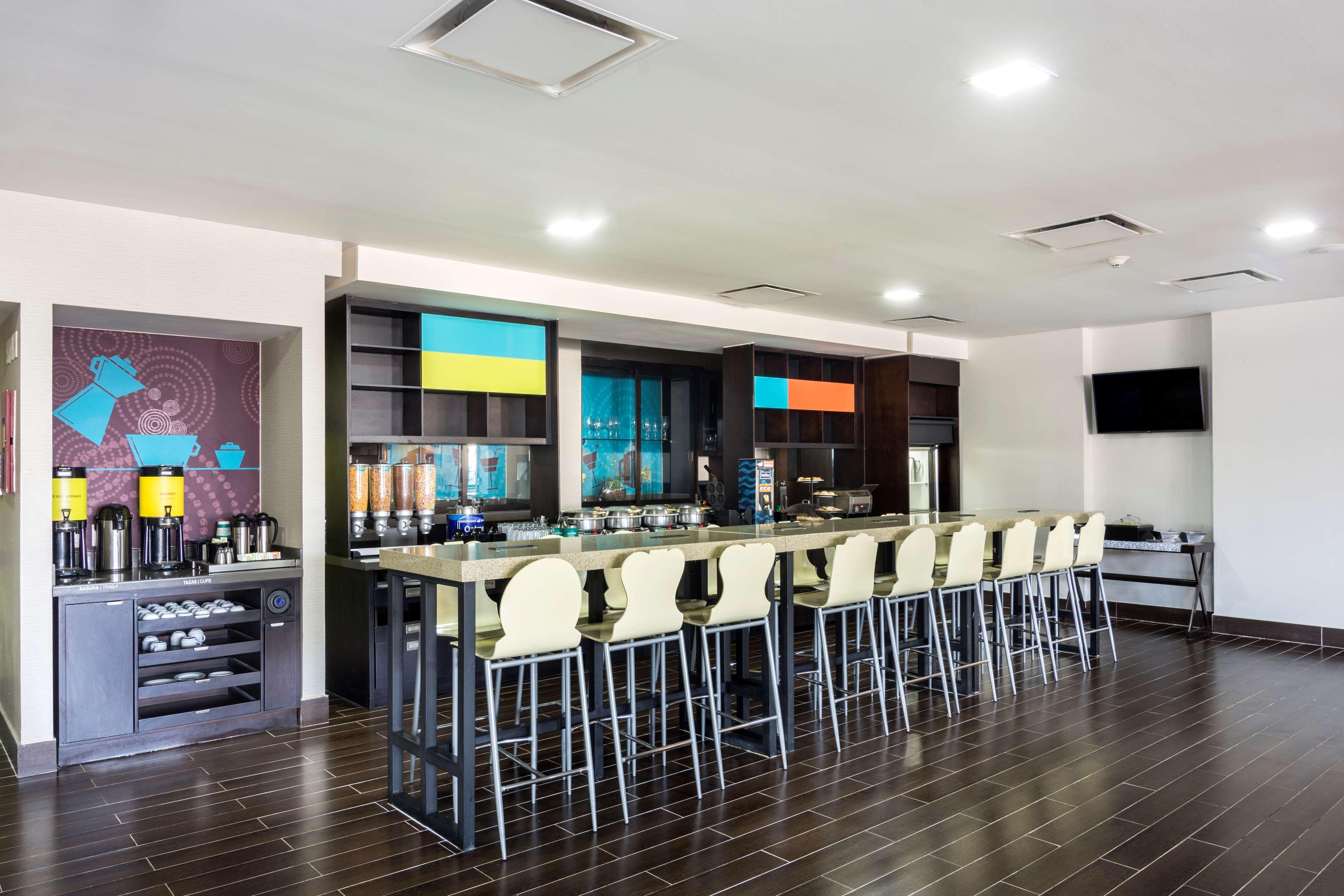 Homewood Suites By Hilton Queretaro Jurica Exterior foto