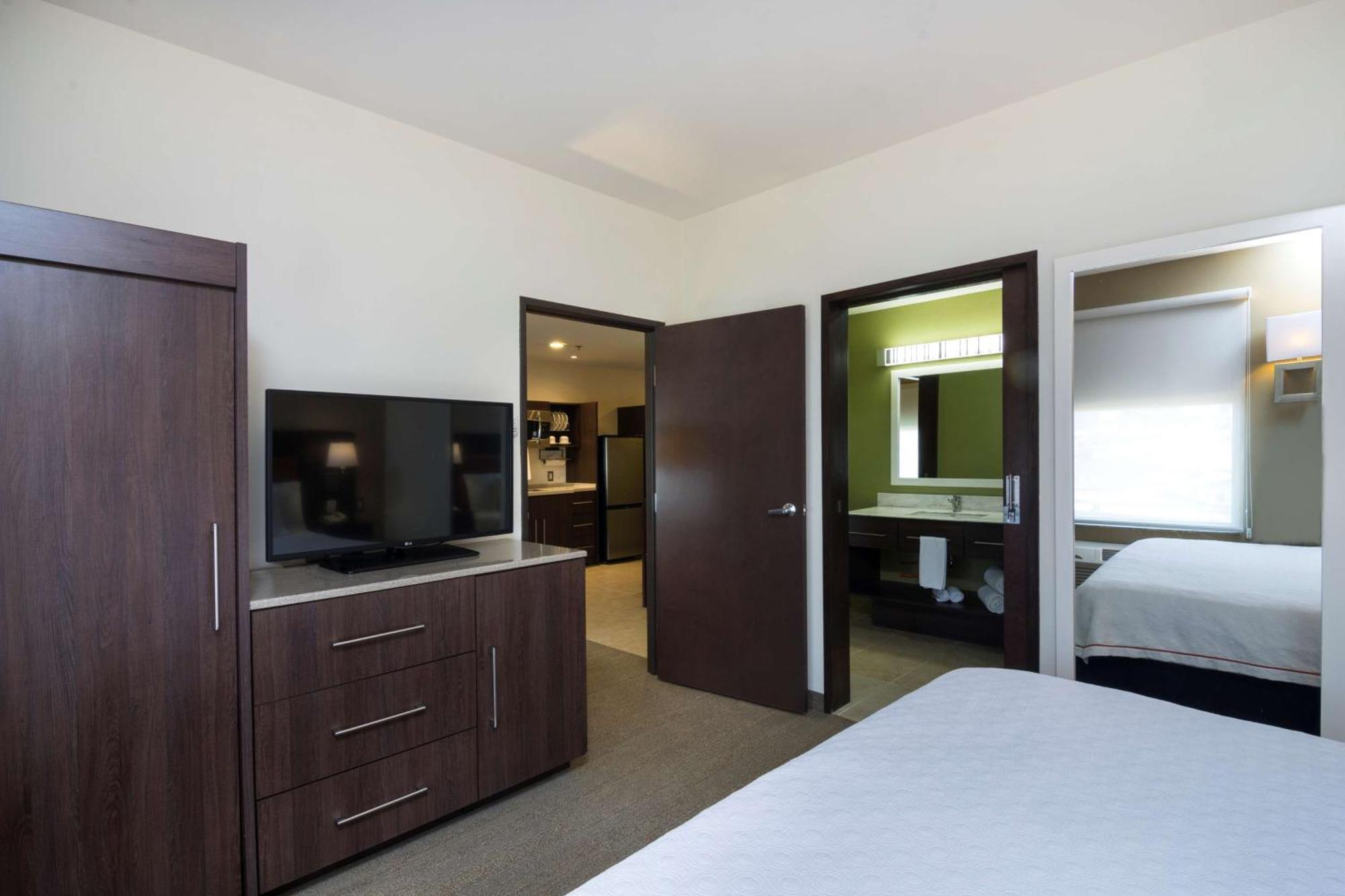 Homewood Suites By Hilton Queretaro Jurica Exterior foto