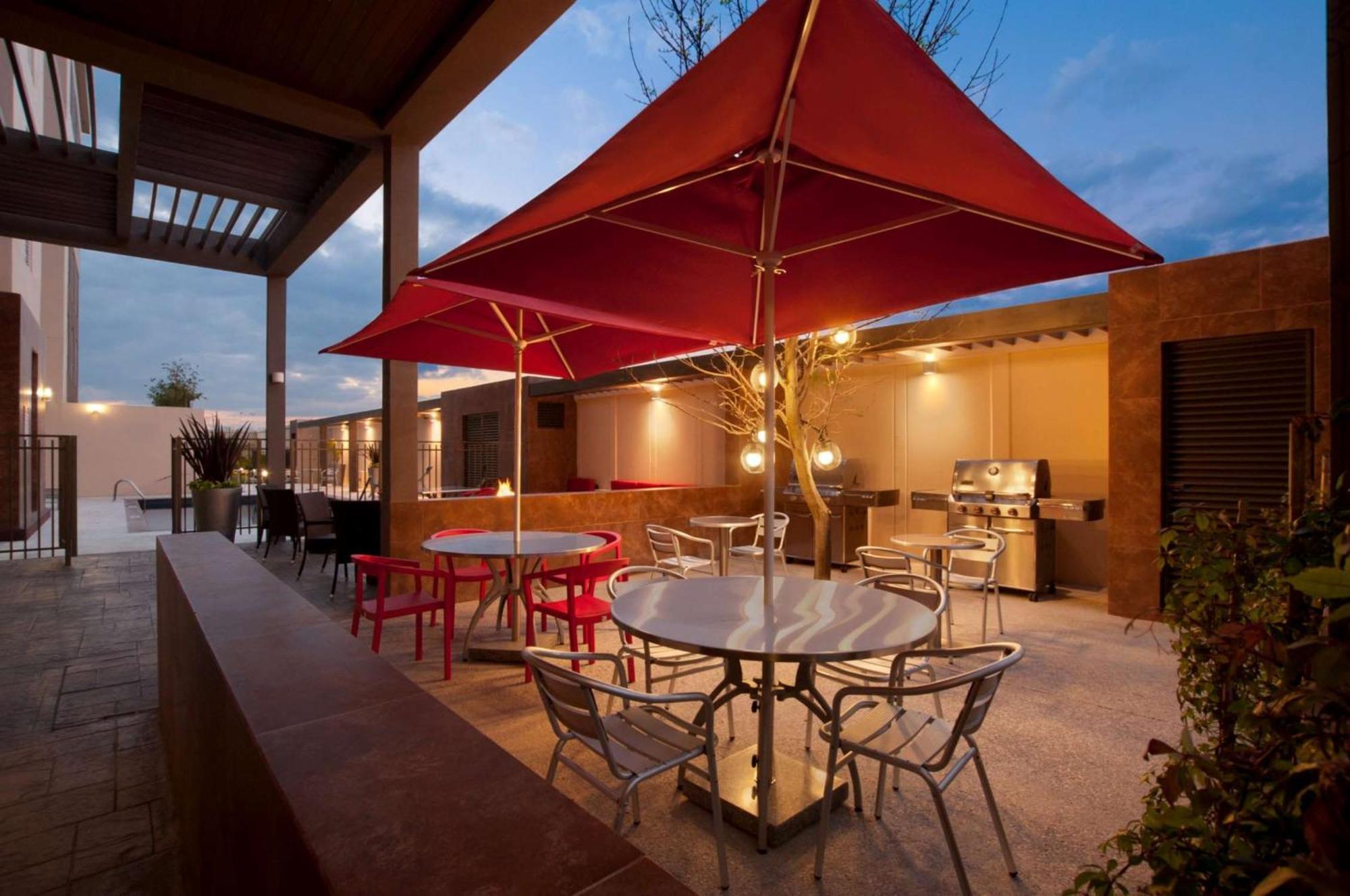 Homewood Suites By Hilton Queretaro Jurica Exterior foto
