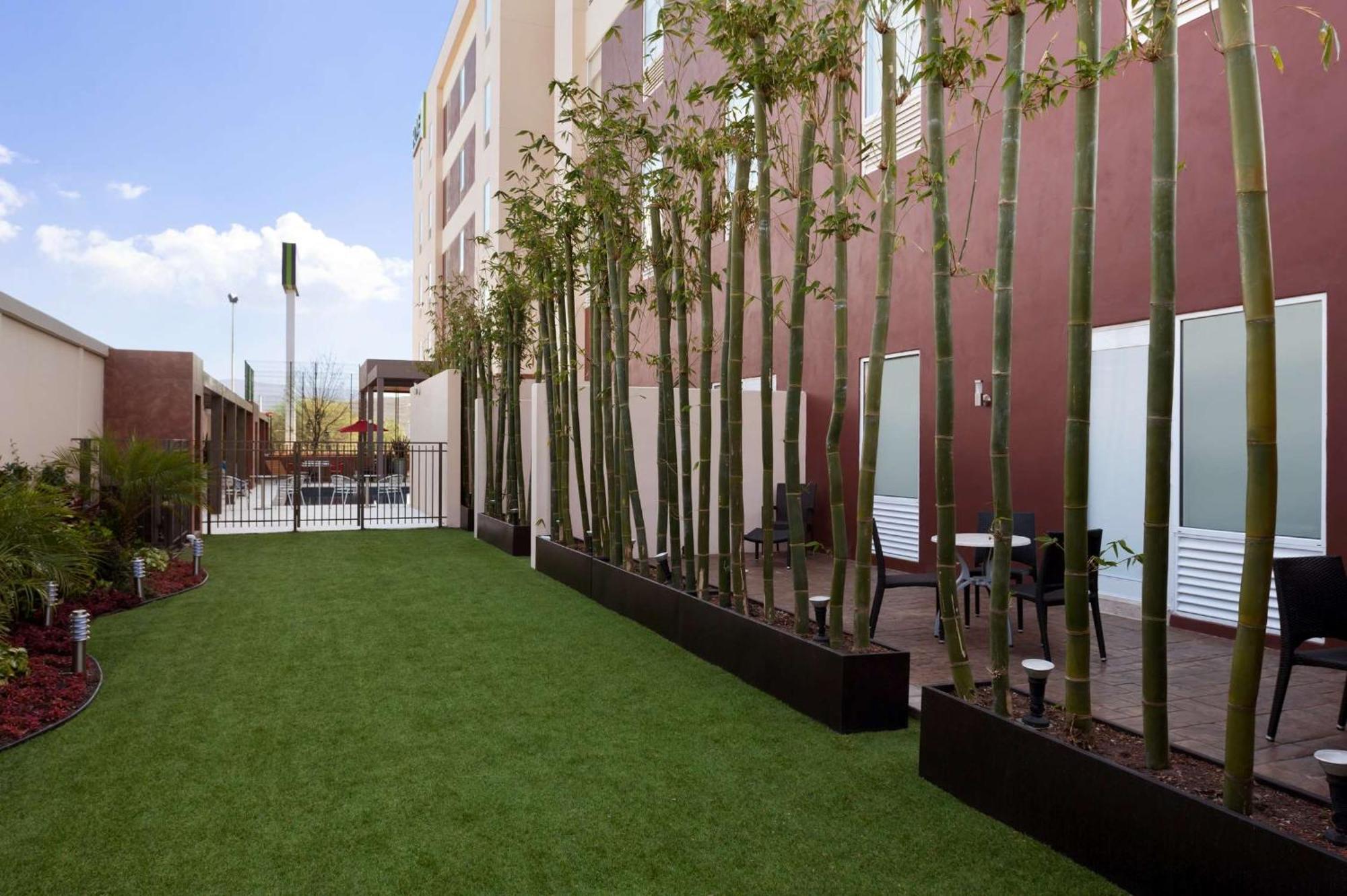 Homewood Suites By Hilton Queretaro Jurica Exterior foto